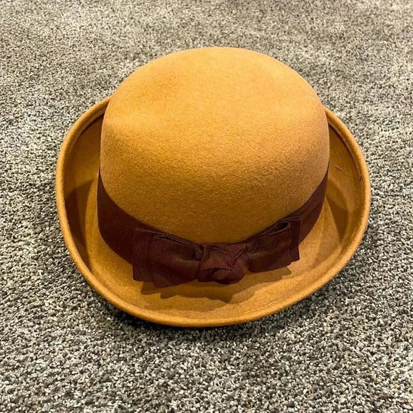 *Final Price* Amanda Smith Tan/Camel Hat Vintage 100% wool made in Italy y2k - Picture 1 of 6
